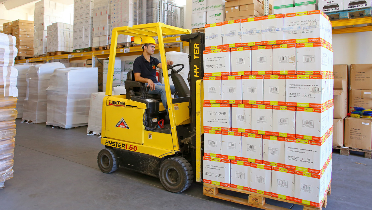 CRT import e distribuzione casalinghi e ferramenta